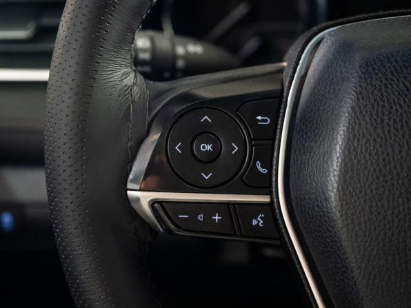 Toyota Camry VIII (XV70) Рестайлинг с пробегом 2021 года, цена 3 550 000 рублей, 62162 км, седан, Автокод Объявления
