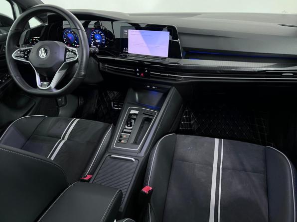 Volkswagen Golf VIII с пробегом 2021 года, цена 2 850 000 рублей, 41250 км, хэтчбек, Автокод Объявления