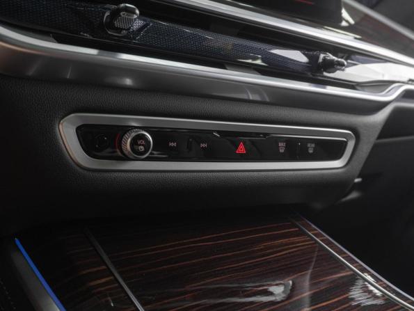 BMW X5 IV (G05/G18) Рестайлинг с пробегом 2024 года, цена 15 199 000 рублей, 24403 км, внедорожник, Автокод Объявления