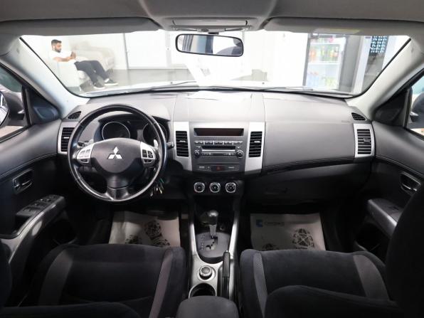 Mitsubishi Outlander II Рестайлинг с пробегом 2010 года, цена 989 000 рублей, 167449 км, внедорожник, Автокод Объявления