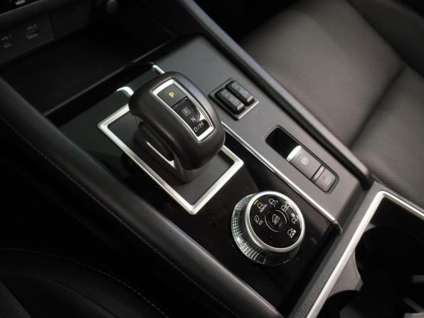 Mitsubishi Outlander IV с пробегом 2022 года, цена 4 558 000 рублей, 37835 км, внедорожник, Автокод Объявления