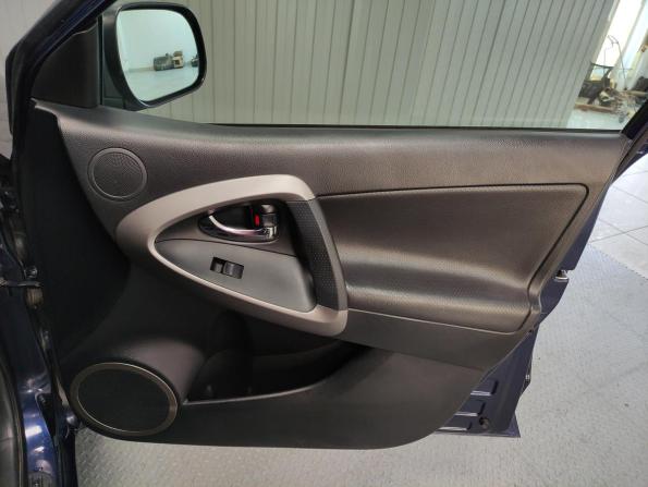 Toyota RAV4 III (XA30) с пробегом 2006 года, цена 1 099 000 рублей, 204981 км, внедорожник, Автокод Объявления