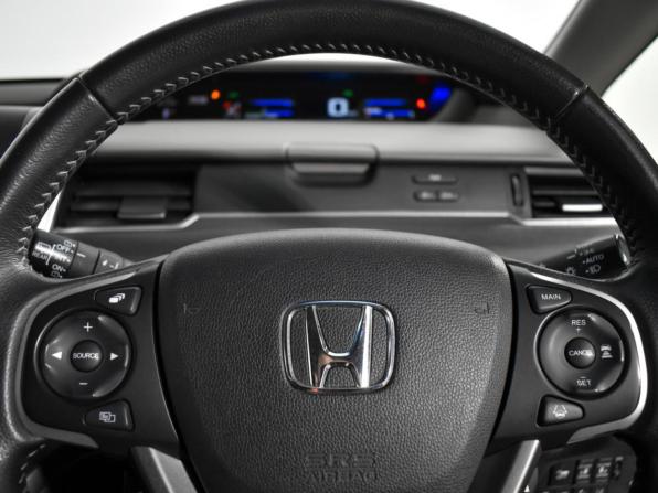 Honda Freed II с пробегом 2016 года, цена 1 100 000 рублей, 193302 км, компактвэн, Автокод Объявления