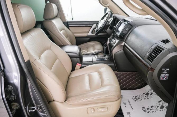 Toyota Land Cruiser 200 Series с пробегом 2011 года, цена 3 149 000 рублей, 242000 км, внедорожник, Автокод Объявления