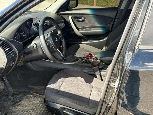 BMW 1 серии I (E81/E82/E87/E88) Рестайлинг с пробегом 2011 года, цена 810 000 рублей, 258346 км, хэтчбек, Автокод Объявления