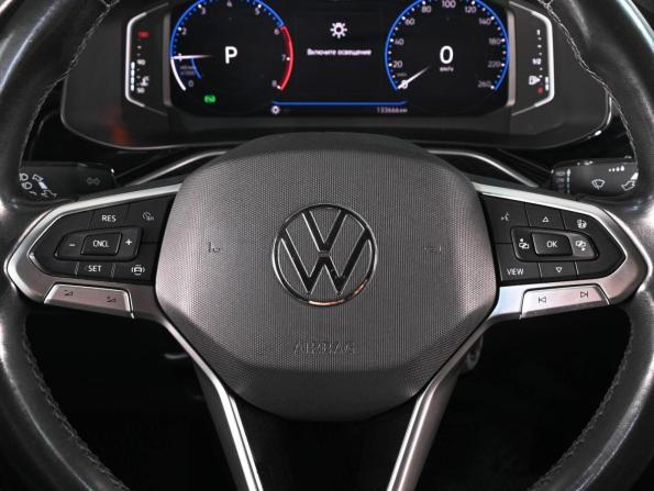 Volkswagen Polo VI с пробегом 2021 года, цена 1 969 000 рублей, 133666 км, лифтбек, Автокод Объявления