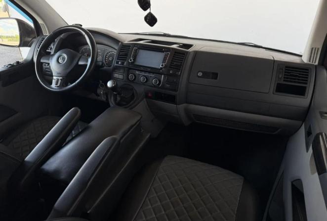 Volkswagen Caravelle T5 Рестайлинг с пробегом 2013 года, цена 1 550 000 рублей, 352420 км, минивэн, Автокод Объявления