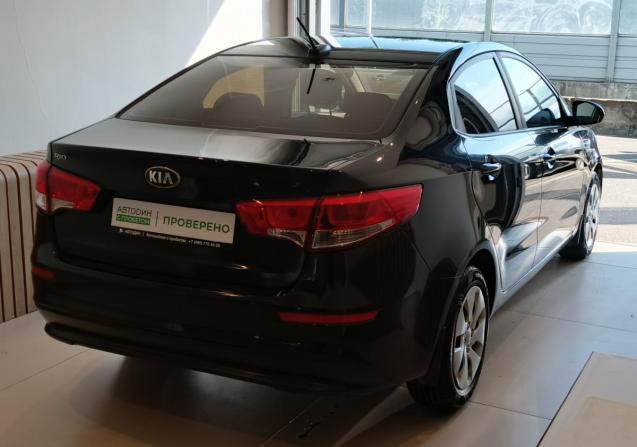 Kia Rio III Рестайлинг с пробегом 2017 года, цена 979 000 рублей, 153500 км, седан, Автокод Объявления