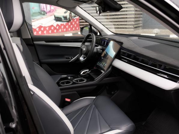 Geely Atlas II с пробегом 2024 года, цена 2 567 000 рублей, 30115 км, внедорожник, Автокод Объявления