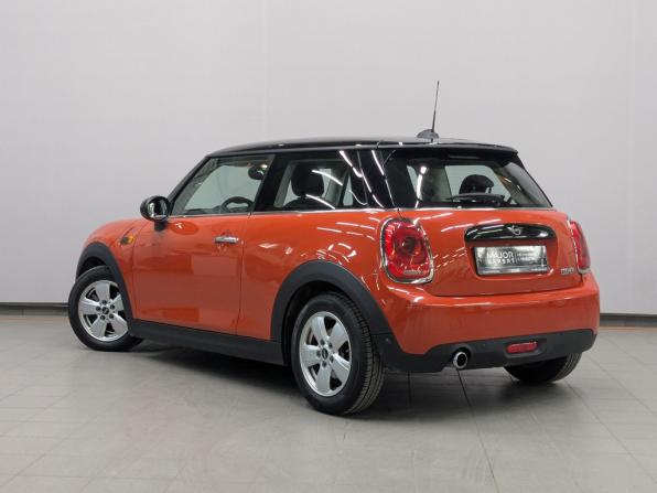 Mini Hatch III (F55/F56) Рестайлинг с пробегом 2019 года, цена 1 950 000 рублей, 42925 км, хэтчбек, Автокод Объявления