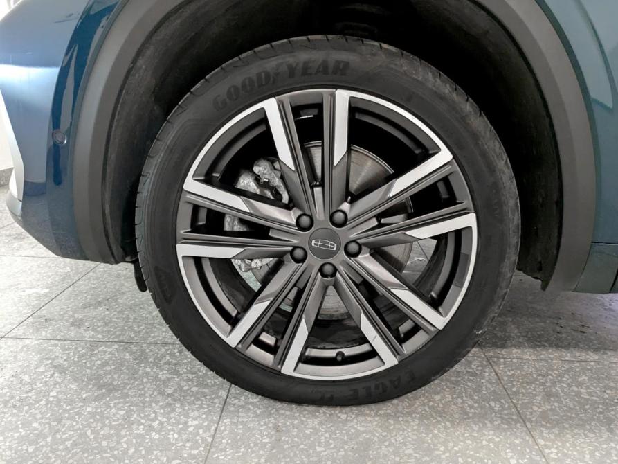 Geely Monjaro I Москва  - изображение 17