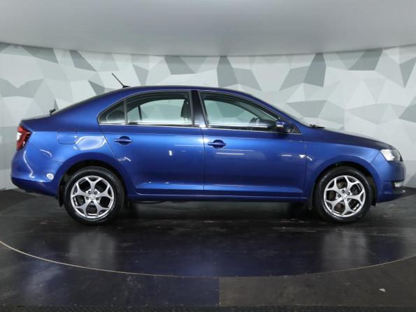 Skoda Rapid I Рестайлинг с пробегом 2017 года, цена 1 279 000 рублей, 86004 км, лифтбек, Автокод Объявления