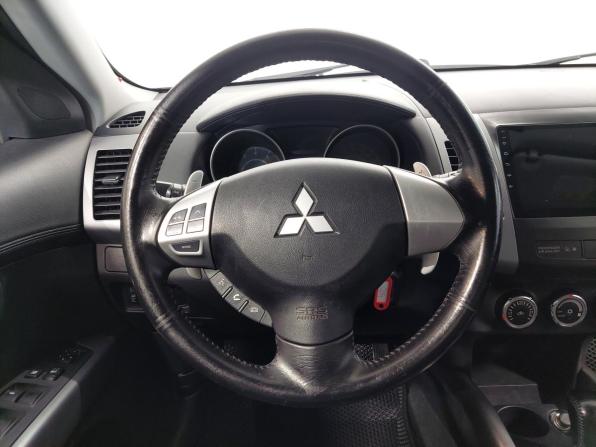 Mitsubishi Outlander II Рестайлинг с пробегом 2011 года, цена 1 290 000 рублей, 199000 км, внедорожник, Автокод Объявления