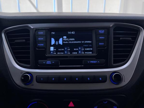 Hyundai Solaris II с пробегом 2018 года, цена 1 310 000 рублей, 145000 км, седан, Автокод Объявления