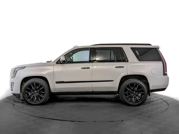 Cadillac Escalade IV с пробегом 2020 года, цена 6 100 000 рублей, 47064 км, внедорожник, Автокод Объявления