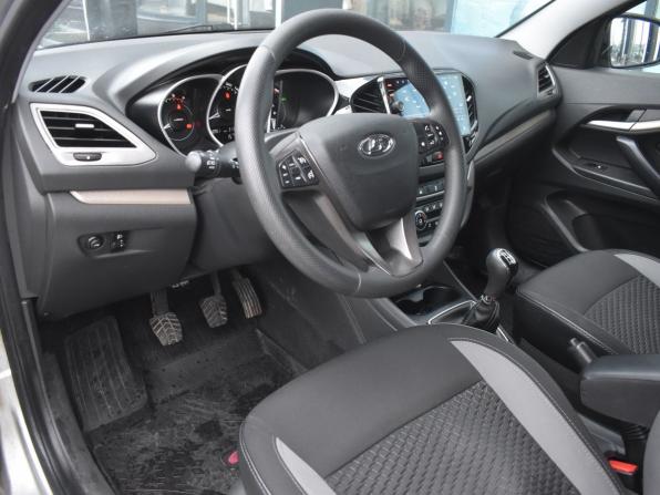 Lada (ВАЗ) Vesta I с пробегом 2017 года, цена 734 000 рублей, 110951 км, седан, Автокод Объявления