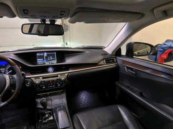 Lexus ES VI с пробегом 2012 года, цена 1 999 000 рублей, 223862 км, седан, Автокод Объявления