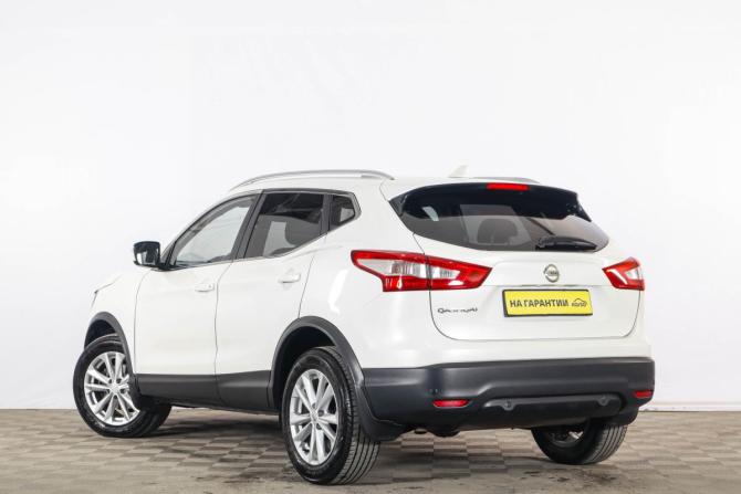 Nissan Qashqai II с пробегом 2017 года, цена 1 659 000 рублей, 210000 км, внедорожник, Автокод Объявления