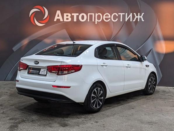 Kia Rio III Рестайлинг с пробегом 2016 года, цена 825 000 рублей, 112000 км, седан, Автокод Объявления