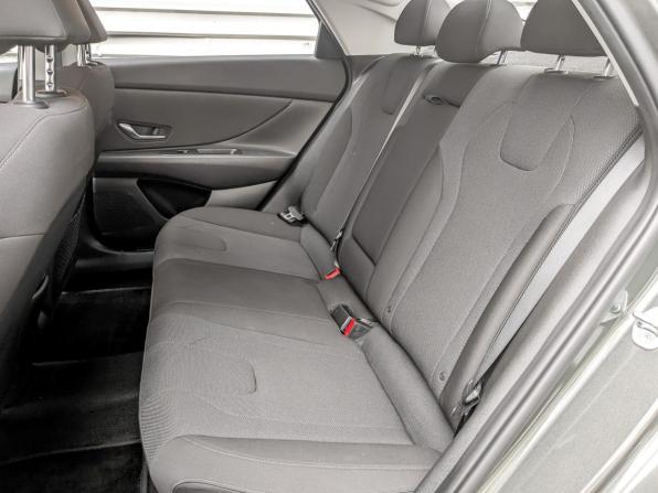 Hyundai Elantra VII (CN7) с пробегом 2022 года, цена 2 100 000 рублей, 31025 км, седан, Автокод Объявления