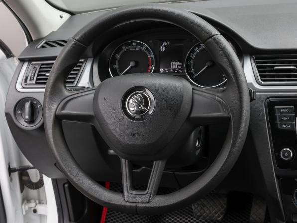 Skoda Rapid I Рестайлинг с пробегом 2019 года, цена 1 598 000 рублей, 82918 км, лифтбек, Автокод Объявления