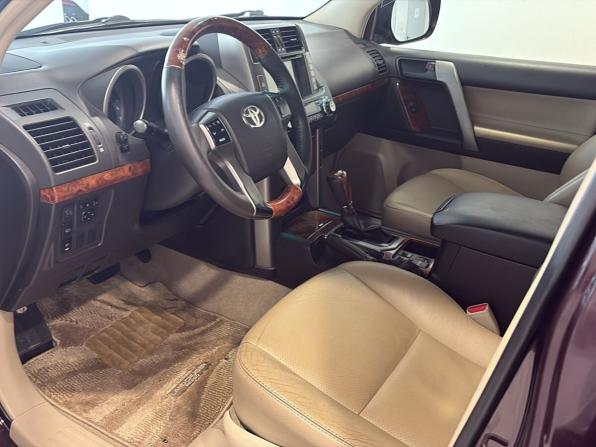 Toyota Land Cruiser Prado 150 Series с пробегом 2011 года, цена 2 800 000 рублей, 129108 км, внедорожник, Автокод Объявления