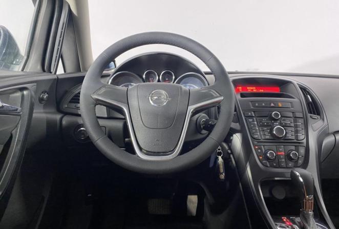 Opel Astra H Рестайлинг с пробегом 2011 года, цена 630 000 рублей, 253106 км, хэтчбек, Автокод Объявления
