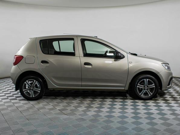 Renault Sandero II Рестайлинг с пробегом 2018 года, цена 897 000 рублей, 52590 км, хэтчбек, Автокод Объявления