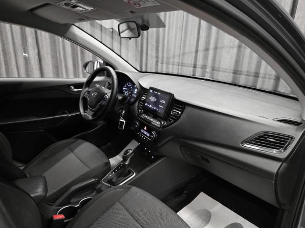 Hyundai Solaris II Рестайлинг с пробегом 2021 года, цена 1 335 000 рублей, 98000 км, седан, Автокод Объявления