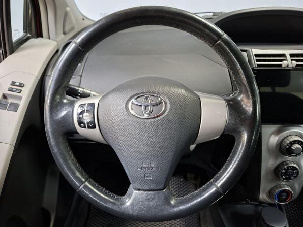 Toyota Yaris II с пробегом 2008 года, цена 489 000 рублей, 210401 км, хэтчбек, Автокод Объявления