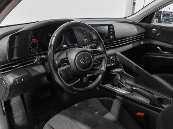 Hyundai Elantra VII (CN7) с пробегом 2021 года, цена 1 984 300 рублей, 106000 км, седан, Автокод Объявления