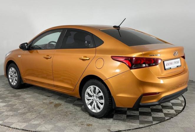 Hyundai Solaris II с пробегом 2018 года, цена 1 270 000 рублей, 68407 км, седан, Автокод Объявления