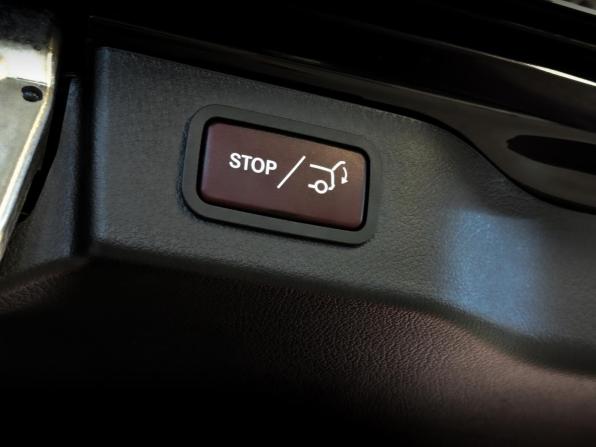 Mercedes-Benz Vito III (W447) Рестайлинг с пробегом 2021 года, цена 6 850 000 рублей, 63064 км, минивэн, Автокод Объявления