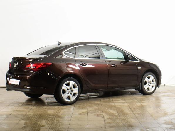 Opel Astra J Рестайлинг с пробегом 2014 года, цена 749 000 рублей, 167962 км, седан, Автокод Объявления