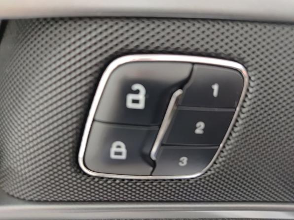 Ford Mondeo V с пробегом 2016 года, цена 1 350 000 рублей, 235000 км, седан, Автокод Объявления