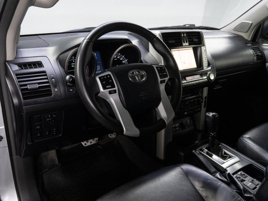 Toyota Land Cruiser Prado 150 Series Тюмень  - изображение 10
