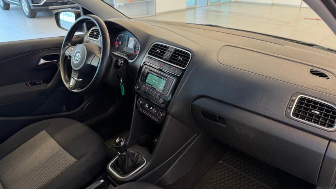 Volkswagen Polo V с пробегом 2014 года, цена 730 000 рублей, 148865 км, седан, Автокод Объявления