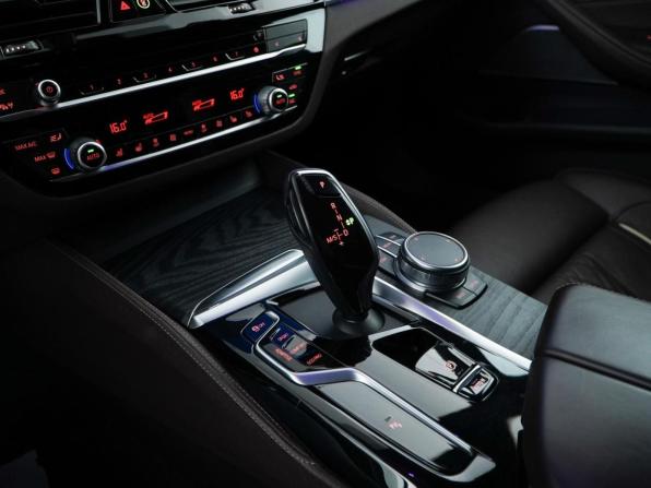 BMW 5 серии VII (G30/G31/G38) Рестайлинг с пробегом 2021 года, цена 5 599 077 рублей, 100345 км, седан, Автокод Объявления