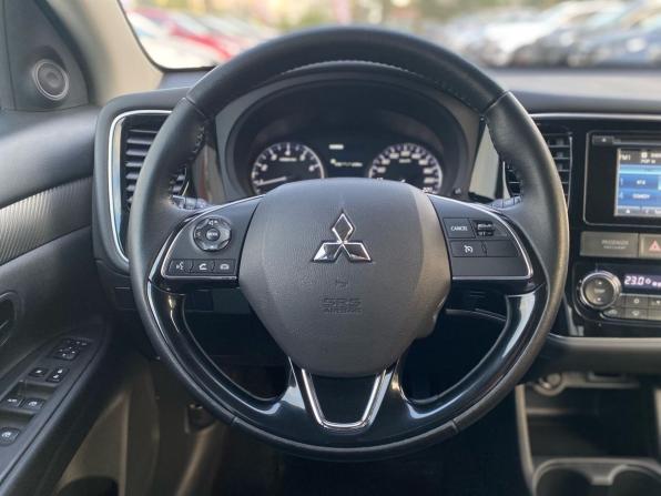 Mitsubishi Outlander III Рестайлинг 2 с пробегом 2015 года, цена 1 850 000 рублей, 96727 км, внедорожник, Автокод Объявления