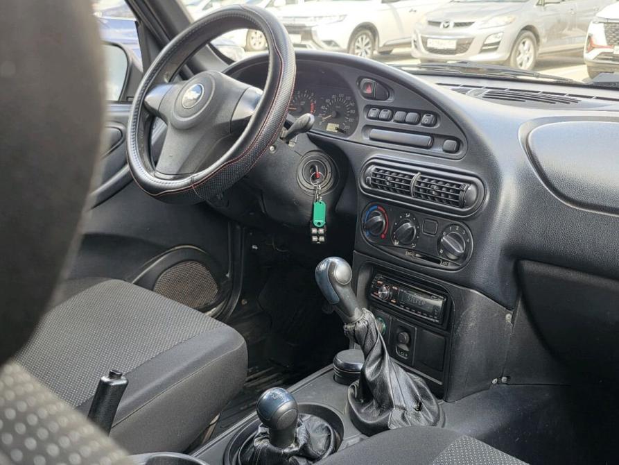 Chevrolet Niva I Рестайлинг Новосибирск  - изображение 18
