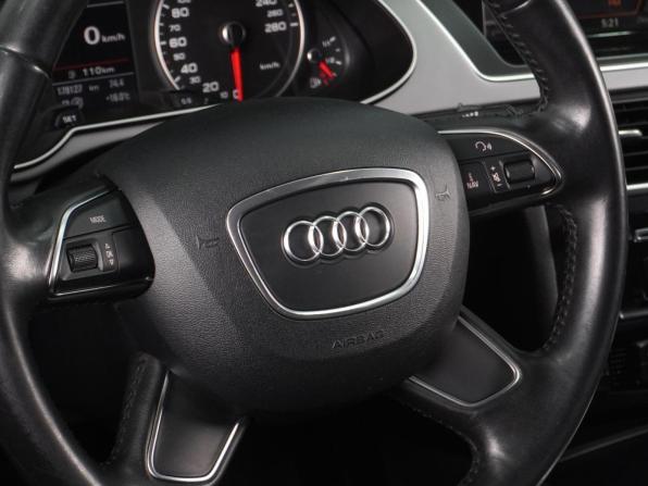 Audi A4 IV (B8) Рестайлинг с пробегом 2013 года, цена 1 449 000 рублей, 178127 км, седан, Автокод Объявления