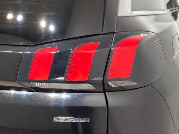 Peugeot 5008 II Рестайлинг с пробегом 2018 года, цена 2 170 000 рублей, 93968 км, внедорожник, Автокод Объявления