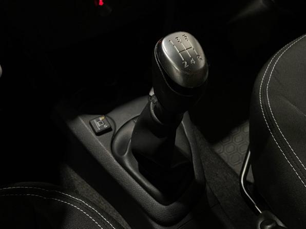 Renault Logan II Рестайлинг с пробегом 2020 года, цена 950 000 рублей, 73133 км, седан, Автокод Объявления