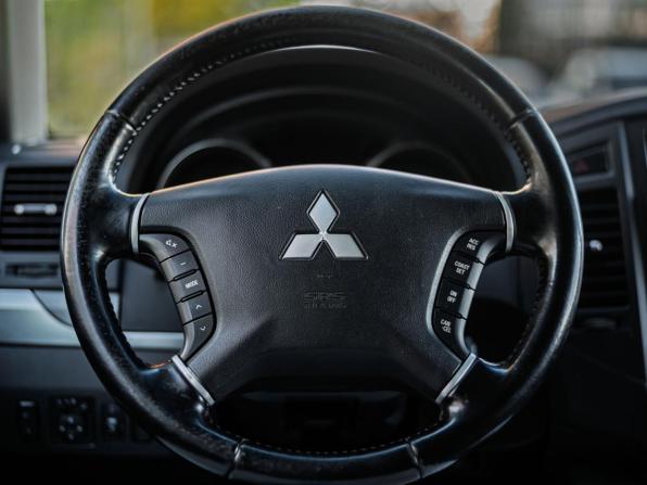 Mitsubishi Pajero IV Рестайлинг 1 с пробегом 2013 года, цена 1 750 000 рублей, 257790 км, внедорожник, Автокод Объявления