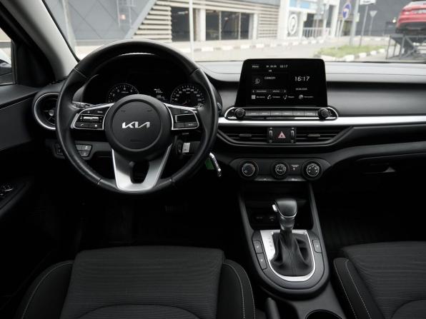 Kia Cerato IV Рестайлинг с пробегом 2021 года, цена 2 080 100 рублей, 34119 км, седан, Автокод Объявления