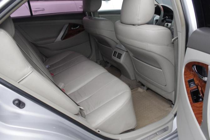 Toyota Camry VI (XV40) Рестайлинг с пробегом 2011 года, цена 1 100 000 рублей, 322080 км, седан, Автокод Объявления