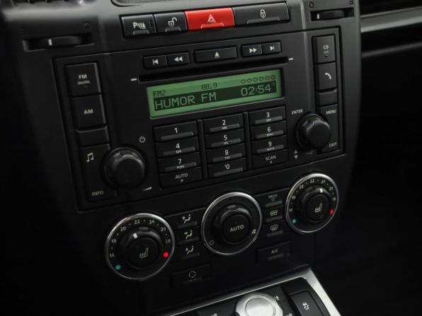Land Rover Freelander II Рестайлинг с пробегом 2012 года, цена 949 000 рублей, 359517 км, внедорожник, Автокод Объявления