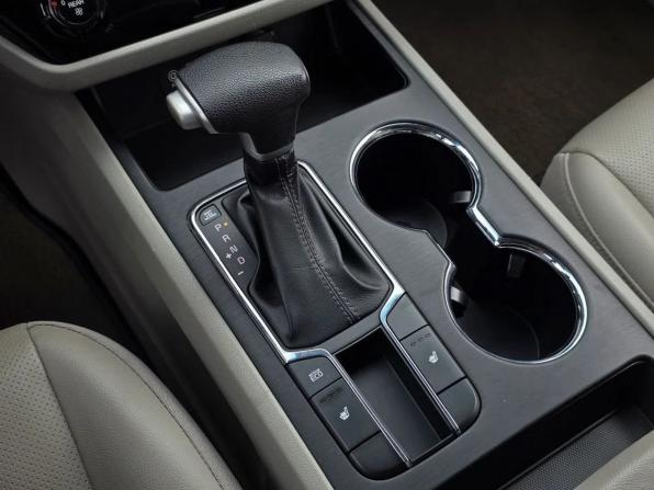 Kia Carnival III с пробегом 2019 года, цена 2 350 000 рублей, 127594 км, минивэн, Автокод Объявления