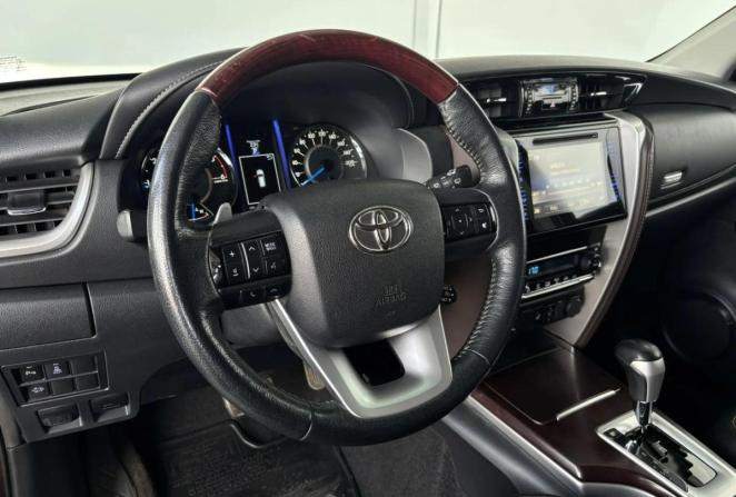 Toyota Fortuner II с пробегом 2018 года, цена 3 895 000 рублей, 71858 км, внедорожник, Автокод Объявления