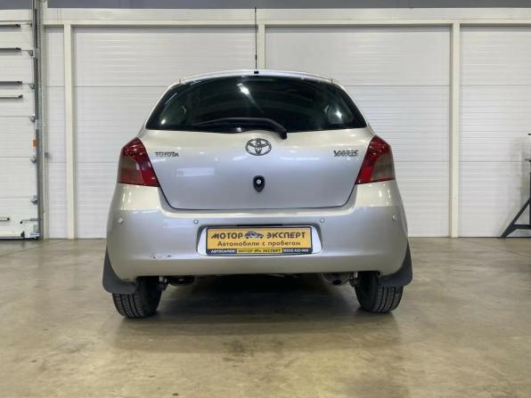 Toyota Yaris II с пробегом 2008 года, цена 570 000 рублей, 153616 км, хэтчбек, Автокод Объявления